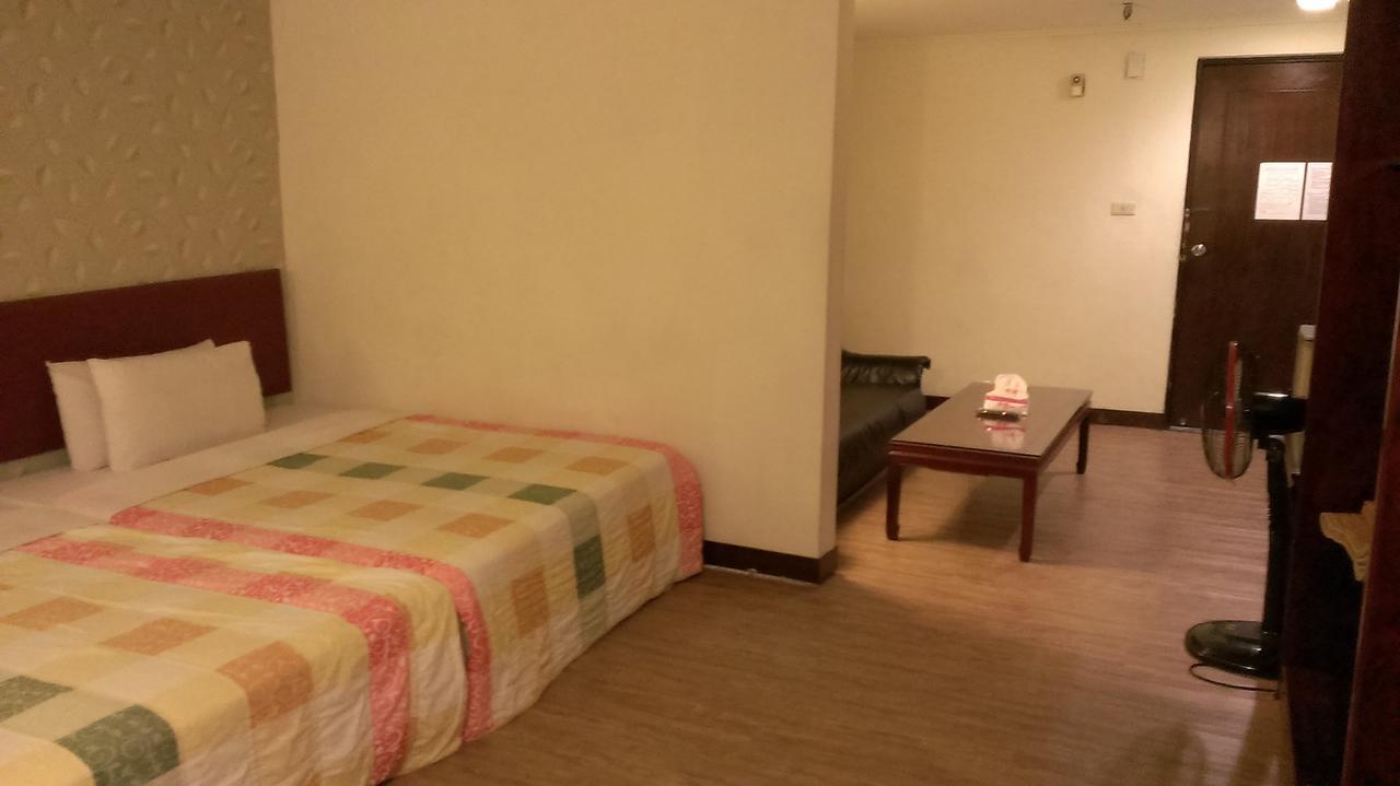 Galaxy Hotel Taichung Luaran gambar