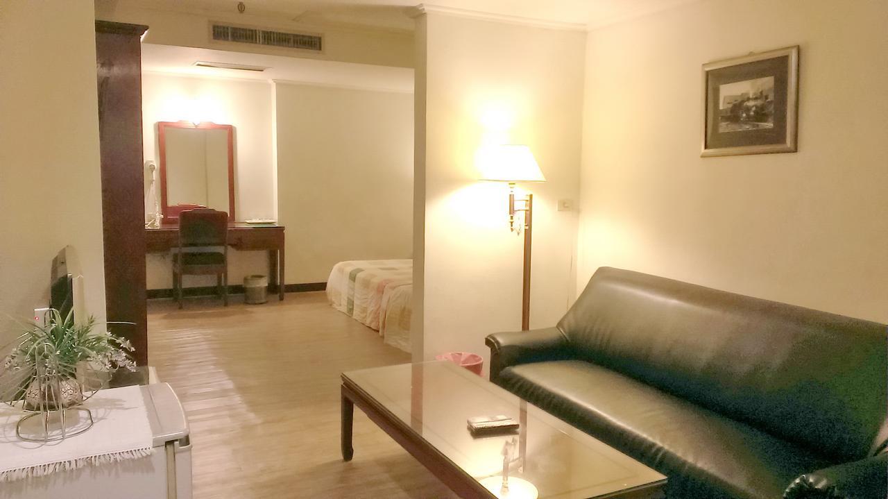 Galaxy Hotel Taichung Luaran gambar