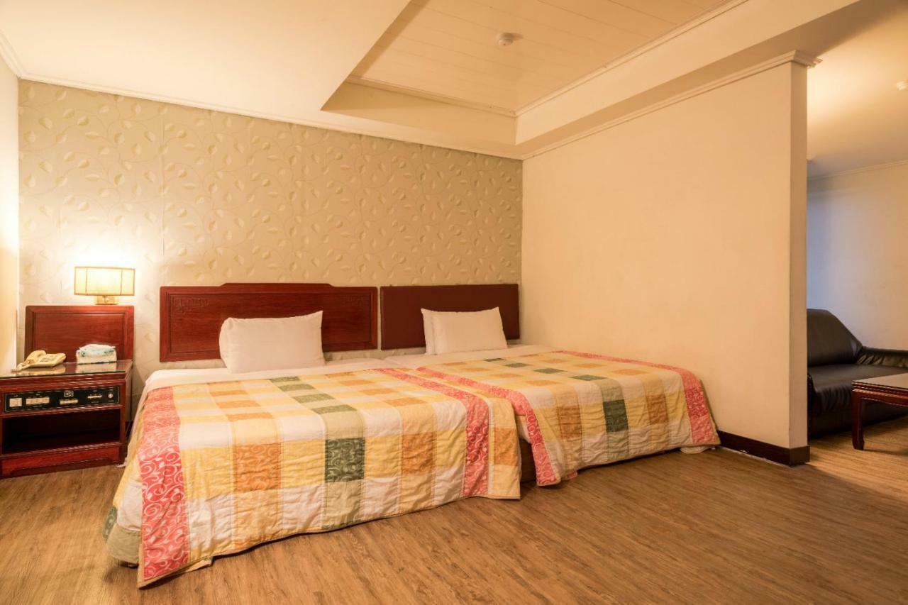 Galaxy Hotel Taichung Luaran gambar