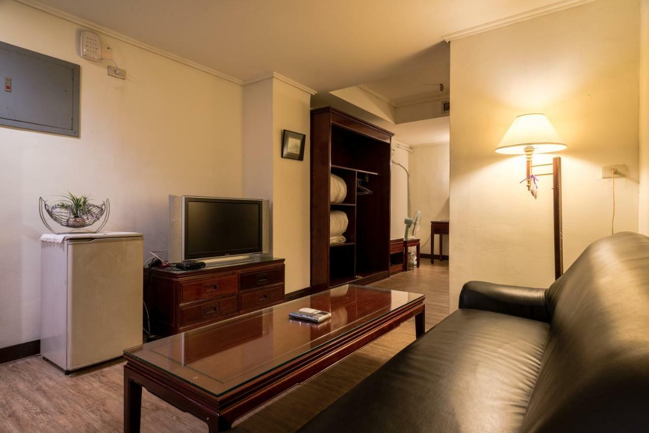 Galaxy Hotel Taichung Luaran gambar